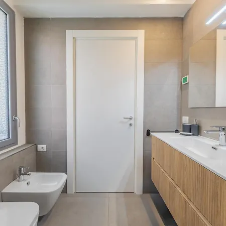 Daire Cadorna House In Milano