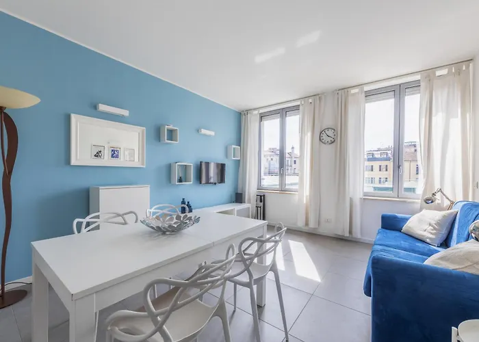 Cadorna House In Apartament Mediolan