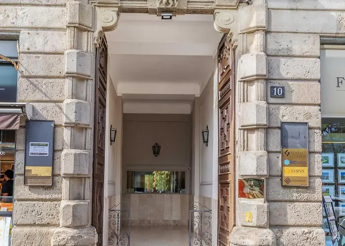 Cadorna House In Apartament Mediolan